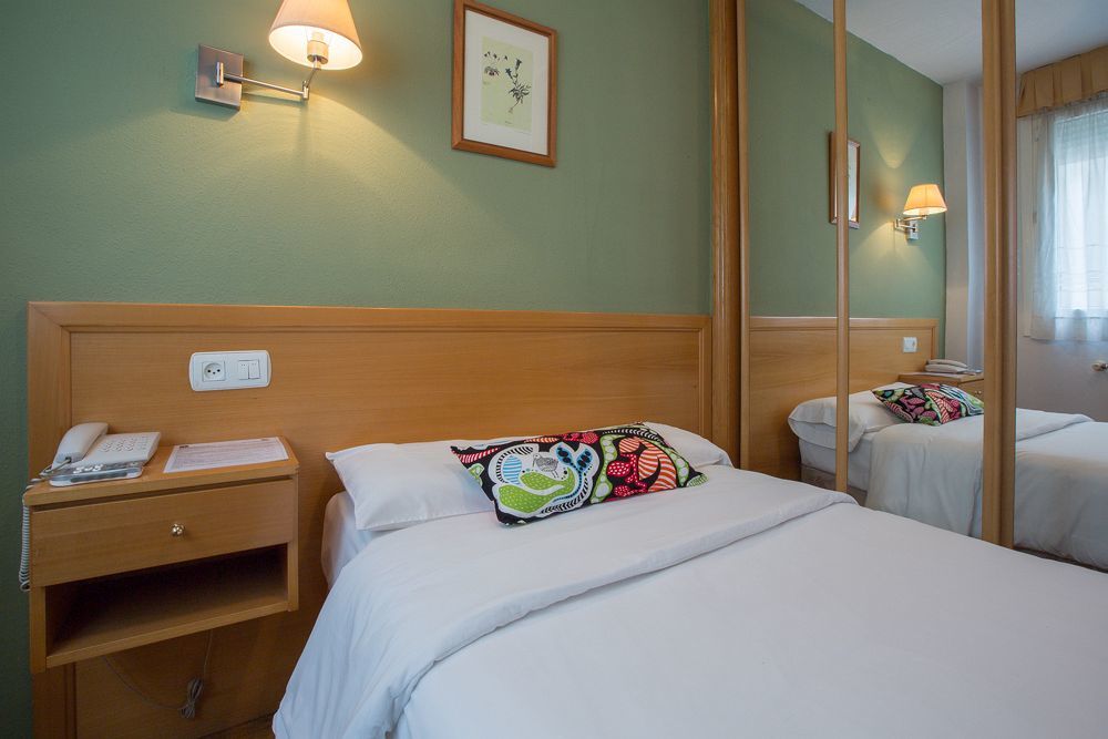 Hotel Costa Verde 기욘 외부 사진